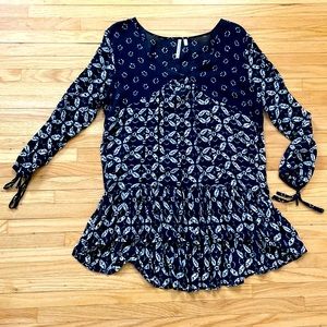 Flows V-Neck Blouse